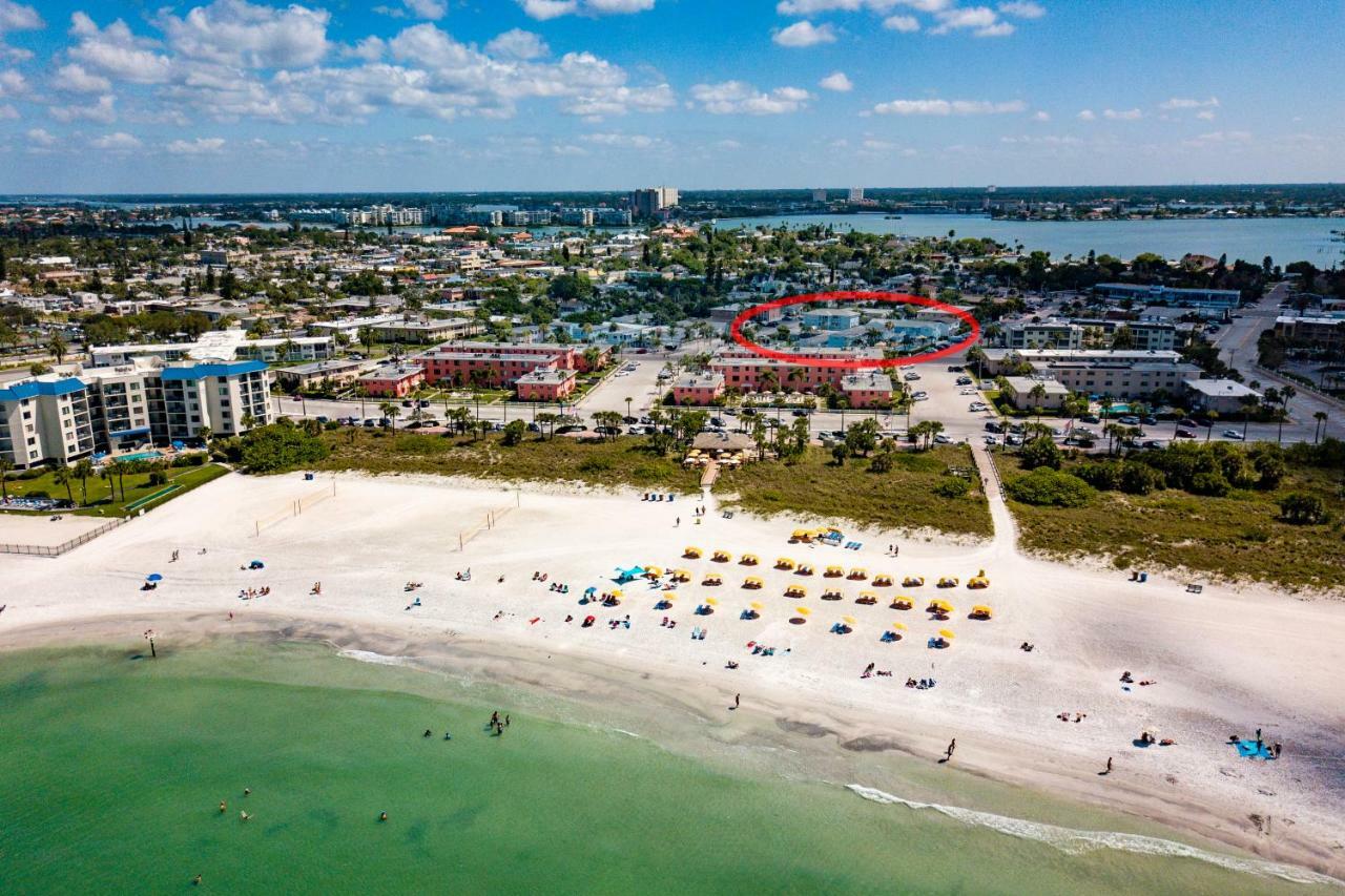 St. Pete Beach Suites Екстер'єр фото